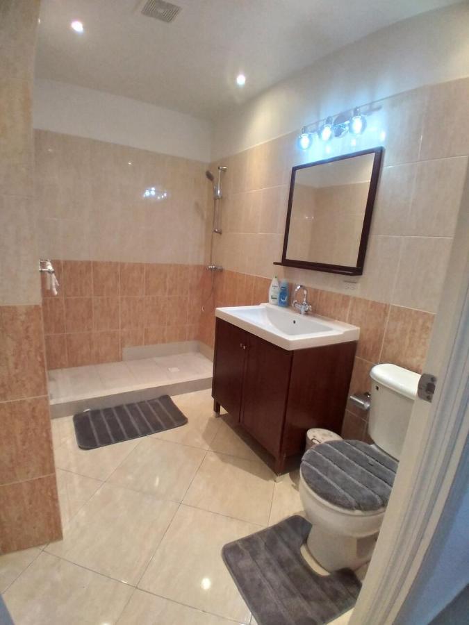 Calinago Friendly Family Sxm Bed & Breakfast Philipsburg  Bagian luar foto